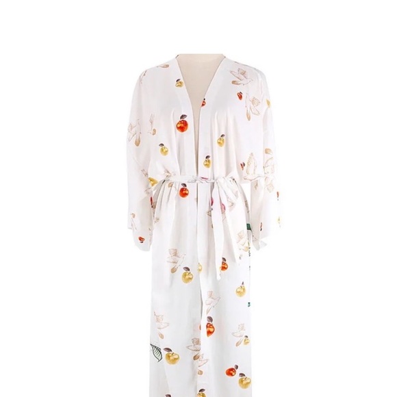 Blue Bird Fruit Blossoms
Kimono Duster
$74 $74 Size: Various - Picture 6 of 6